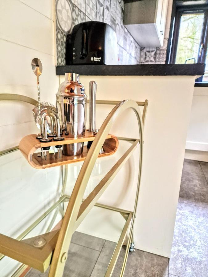 Magpie 2 Hot Tub Huntersmoon-Warminster-Longleat-Wiltshire Villa Екстериор снимка