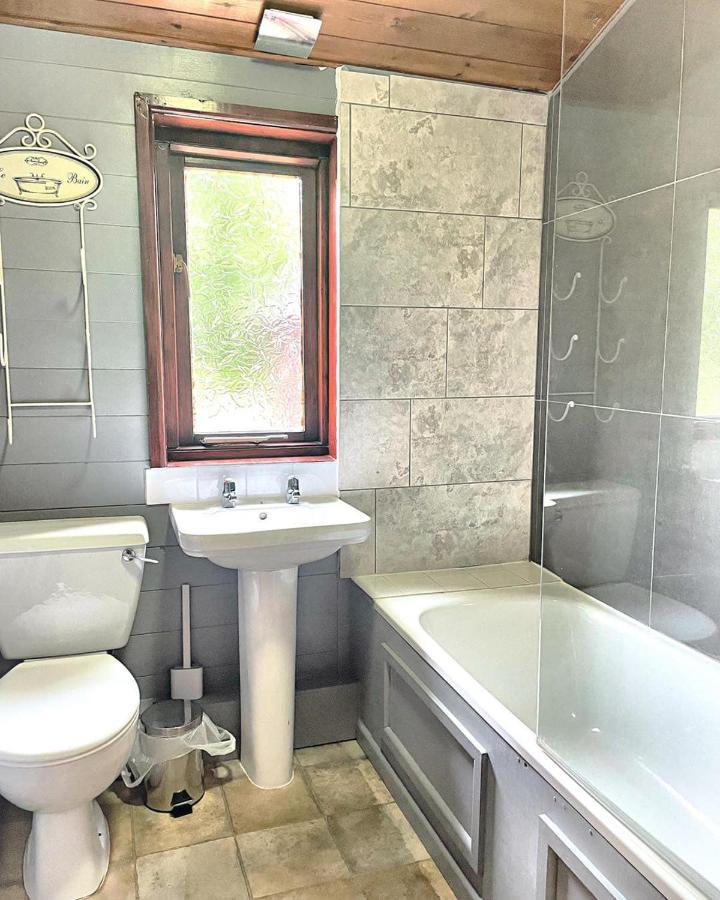 Magpie 2 Hot Tub Huntersmoon-Warminster-Longleat-Wiltshire Villa Екстериор снимка
